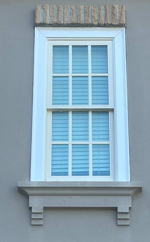 window-YrDllgkqZyiPPz21
